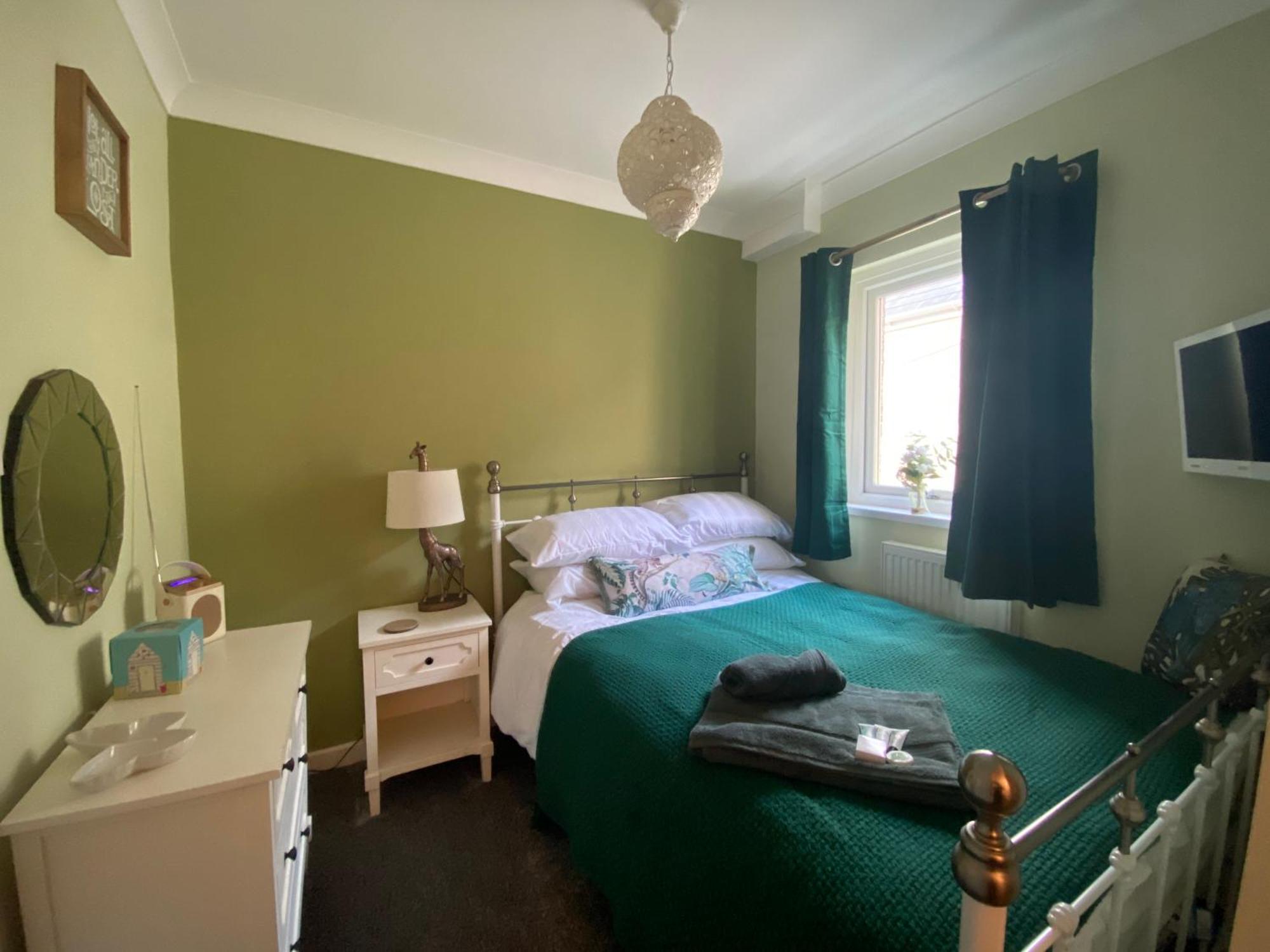 Butterfly Guest House Porthcawl Eksteriør billede